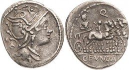 Römische Republik
C. Fundanius 101 v. Chr Denar Romakopf mit Flügelhelm nach rechts / Triumphator in Quadriga nach rechts, darüber Q, darunter C FVND...