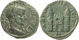Architektur auf römischen und griechischen Münzen
Gordianus III. 238-244 Bronze, Hadrianopolis/Thracia Brustbild mit Lorbeerkranz nach rechts / Vorde...