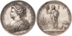 Großbritannien
Anne 1702-1714 Silbermedaille 1713 (J. Crocker) Auf den Frieden von Utrecht. Brustbild mit Lorbeerkranz und umgelegtem Mantel nach lin...