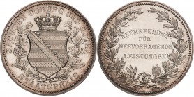 Sachsen-Coburg-Gotha
Ernst II. 1844-1893 Silbermedaille o.J. Staatspreis. Bekröntes Wappenschild umgeben von Eichenzweigen / 4 Zeilen Schrift im Lorb...