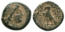 Greek Coins. 4th - 1st century B.C. AE Reference : "Repatinated" Condition: Very Fine

 Weight: 5.98 gr. Diameter: 17.1 mm.