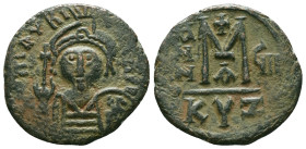 Byzantine Coins. Circa 7th – 12th Century.
Repatinated
Reference : Condition: Very Fine

Weight: 9.73 gr. Diameter: 27.4 mm.