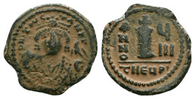 Byzantine Coins. Circa 7th – 12th Century. Reference : "Repatinated" Condition: Very Fine

 Weight: 2.58 gr. Diameter: 17.6 mm.