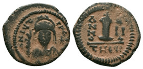 Byzantine Coins. Circa 7th – 12th Century. Reference : "Repatinated" Condition: Very Fine

 Weight: 3.58 gr. Diameter: 19.1 mm.