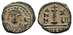 Byzantine Coins. Circa 7th – 12th Century. Reference : "Repatinated" Condition: Very Fine

 Weight: 2.63 gr. Diameter: 15.0 mm.