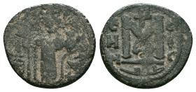 Byzantine Coins. Circa 7th – 12th Century. Reference : Condition: Very Fine

 Weight: 3.40 gr. Diameter: 19.6 mm.