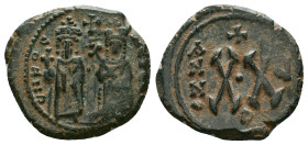 Byzantine Coins. Circa 7th – 12th Century. Reference : Condition: Very Fine

Weight: 6.13 gr. Diameter: 21.7 mm.