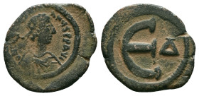 Byzantine Coins. Circa 7th – 12th Century. Reference : "Repatinated" Condition: Very Fine

 Weight: 3.04 gr. Diameter: 19.0 mm.