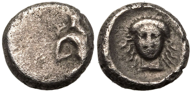 THE EAST. PERSIA, ACHAEMENID EMPIRE. 
Silver Tetartemorion, 4th Century BC. Unc...