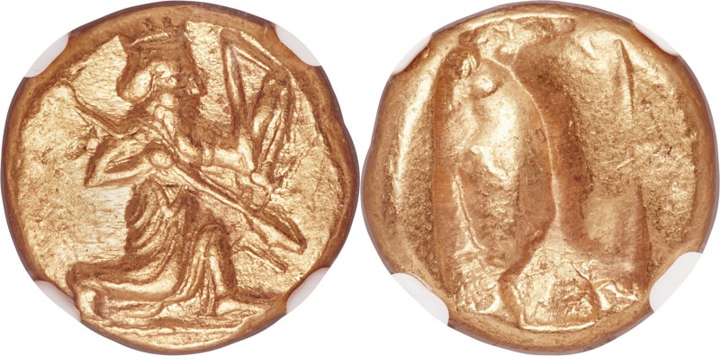 ACHAEMENID PERSIA. Time of Darius I-Xerxes II (ca. 485-420 BC). AV daric (15mm, ...