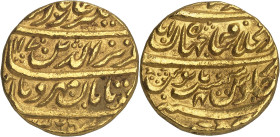 Temp. of Azîz ad-dîn 'Âlamgîr II, 1167-1173 H./1754-1759 AD. 

Gold Mohur 1170 H./ regnal year 4, Shâhjahânabâd. 10,88g. KM. 466.1. 

Good very fine. ...