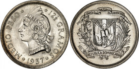 1/2 Peso 1937. Liberty head left, denomination and date / Arms within wreath. 12,47gr. KM 21.

NGC MS63. (2160364-047)