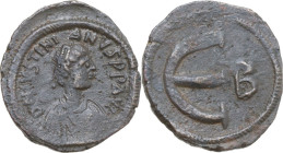 Justinian I (527-565). AE Pentanummium, Constantinople mint. Obv. Diademed and draped bust right. Rev. Large E; to right, B. MIB 103a; D.O. 96; Sear 1...