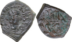 Constans II (641-668). AE Follis. Syracuse mint, 642-643 AD. Obv. Bust facing, crowned, draped, holding globus cruciger. Rev. Large m between A/N/A an...