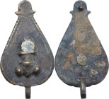 SMALL PENDANT-BOX LID Roman period, c. 1st - 3rd century AD Lid of a small bronze container pendant, with a raised phallus. Dimensions: 35 x 19 mm. 5....