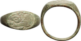 HARE RING Roman period, c. 2nd - 4th century AD. Bronze ring, the bezel decorated with engraved hare. Diameter: 22 mm.