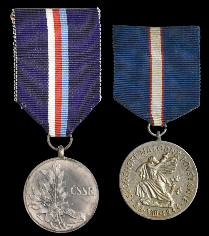 Czechoslovakian Socialist Republic, Decoration for Courage, in silver, rim hallm...