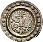 Ulm, königliche Münzstätte. Friedrich II. 1215-1250 
Brakteat um 1235/1240. Gekröntes Brustbild sowie linksblickender Adler zu den Seiten eines Kreuz...