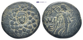 Pontos. Amisos. AE (19mm, 5.8 g). 111-105 o 95-90 a.C. Time of Mithradates VI Eupator. Anv.: Aegis. Rev.: Nike advancing to right, holding palm over s...