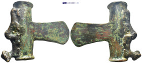 Bronze axe head. (118mm, 558.2 g)