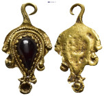 Gold earring with stone. (13mm, 0.68 g)