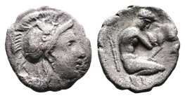 Calabria, Tarentum, circa. 302-280 BC. AR Diobol (11mm, 0,94 g.). Helmeted head of Athena right. Rev. Herakles wrestling the Nemean Lion. HN Italy 976...