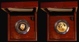 Fifty Pence 2023 The Snowman, Reverse: The Snowman and James dancing, S.H124 Gold Proof nFDC with some toning in the fields, in the Royal Mint box of ...