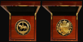 Five Hundred Pounds 2022 Queen Elizabeth II Platinum (70th) Jubilee 5oz. .999 Gold Proof, featuring a one-off design by John Bergdahl, Obverse: Equest...