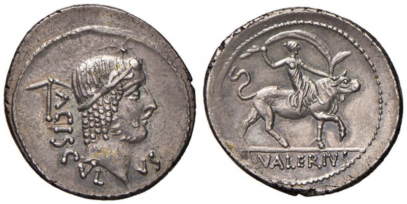 Valeria - L. Valerius Acisculus - Denario (45 a.C.) Testa di Apollo Sorano a d. ...