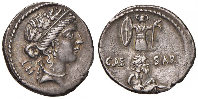 Giulio Cesare - Denario (48-7 a.C., zecca itinerante con Cesare, probabilmente i...