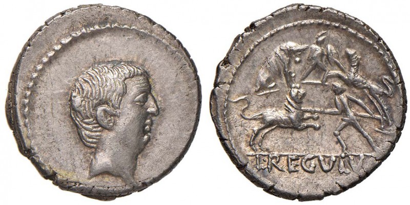 L. Livineius Regulus - Denario (42 a.C.) Testa di Livineio Regolo a d. - R/ Scen...