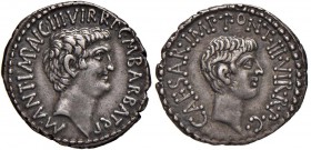 Marco Antonio e Ottaviano - Denario (41 a.C., zecca itinerante con Antonio in Oriente, forse Efeso) Testa di Antonio a d. - R/ Testa di Ottaviano a d....