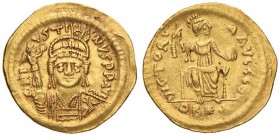 Giustino II (565-578) Solido da 22 silique - Busto coronato di fronte con vittoriola - R/ Costantinopoli seduta di fronte - Sear 346 AU (g 4,19)

BB