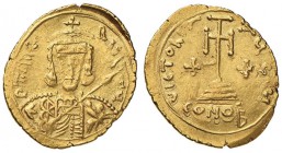 Tiberio III (698-705) Solido (Siracusa?) Busto coronato di fronte con lancia e scudo - R/ Croce potenziata tra due croci più piccole - Sear 1386 AU (g...