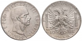 Vittorio Emanuele III (1900-1946) Albania - 10 e 5 Lek 1939 - Nomisma 1447, 1448 AG Lotto di due monete ognuna in slab PCGS con grading nell’ordine: M...
