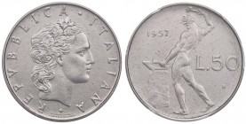 REPUBBLICA ITALIANA 50 Lire 1957 - AC In slab PCGS MS66. Conservazione eccezionale, introvabile in questa conservazione 

FDC