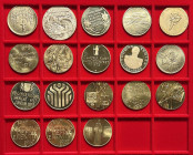SCHWEIZ, Lot von 18 Goldmedaillen. Dabei u.a.: Goldmedaille 100 Jahre Gotthard Bahntunnel, Goldmedaille 1969 auf die Einweihung des Staudamms in Mattm...