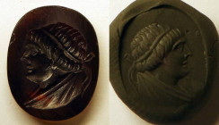 Intaille représentant un profil masculin 
Agate 
Art ancien, style hellénistique 
Hauteur : 18 mm

Expert : Hervé Naudy