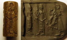 Perle sigillaire cylindrique
Présentation devant un archer et un Maître des animaux 
Probablement une représentation symbolique de Gilgamesh propiatoi...