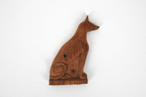 Chacal ou chien en bois précieux 
Basse Epoque
Hauteur : 10cm

Provenance : ancienne collection française particulière.

Expert : Hervé Naudy