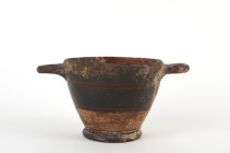 Terre cuite
Restaurations anciennes
Hauteur : 16 cm

Grande Grèce IV ème siècle avant J.-C.

Provenance : Chartres, vente du 27 Mars 2022 lot 100.

Ex...