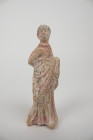 Statuette de style tanagréen en terre cuite avec rares restes de polychromie 
Grande Grèce, vers IVe siècle av JC 
Des Ateliers de Canossa
En l’état
H...