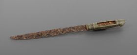 Important couteau à manche ouvragé et ajouré
Bronze et fer
24 cm

Période romaine

Provenance : Vente Timeline 1er Septembre 2020

Expert : Florian Bo...