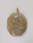Médaille pendentif de forme hexagonale
Saint François et Saint Pascal
XVII-XVIIIème siècles
Bronze
H. avec bélière : 5,5 cm