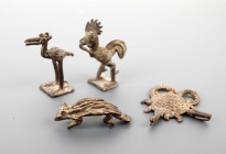AFRIQUE
Lot de quatre poids Akan pour peser l’or zoomorphes
Bronze 6.5 à 7 cm

Afrique de l’ouest Ghana

Expert : Florian Bourguet
