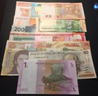 Total 15 UNC banknotes of different country
Brasil 1000 Cruzados 1988 UNC; Myanmar 100 Kyat 1994 UNC; Nicaragua 1 Centavo 1991 UNC; Croatia 10 Dinara...