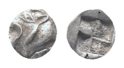 IONIA, Phokaia, obol, 530-500 BC, AR Obv: Head of griffin left Rev: Quadripartite incuse square Condition: Good very fine
Weight: 0.58 g
Diameter: 7...