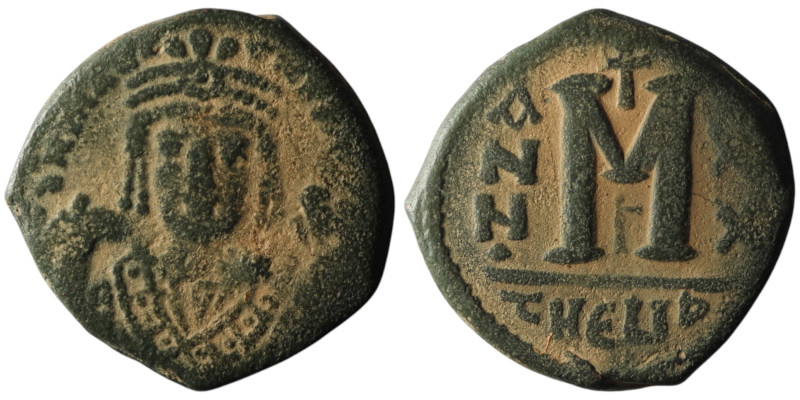 Maurice Tiberius (AD 582-602). Theoupolis (Antioch)
AE Follis (27mm, 10,81g)

Ar...