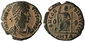 Theodosius I (AD 379-395). Antioch
AE Follis (19mm, 2,12g)

Artificial sandpatina