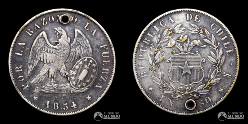 Chile, ceca de Santiago. 1 Peso "Montt". 1854. Anverso: Condor de alas abiertas ...